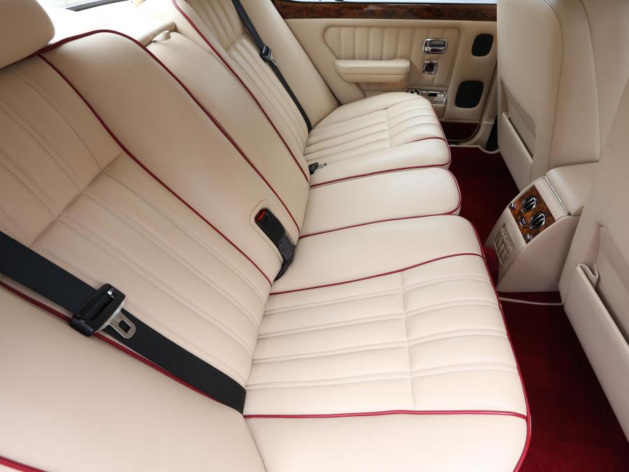 Интерьер Bentley Brooklands 1992 года  (фото 9 из 9)